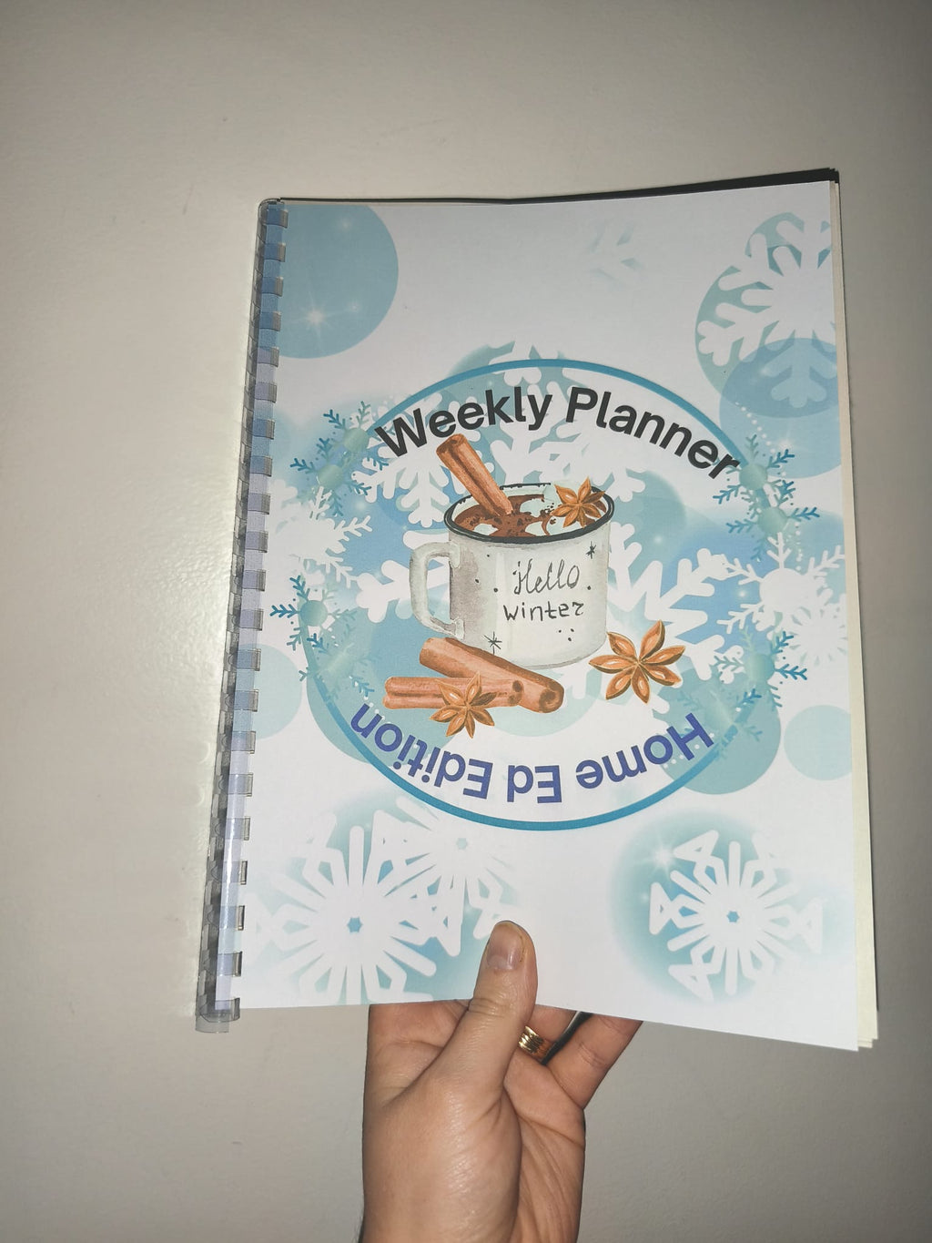 Winter Edition Weekly Planner : Hello Winter